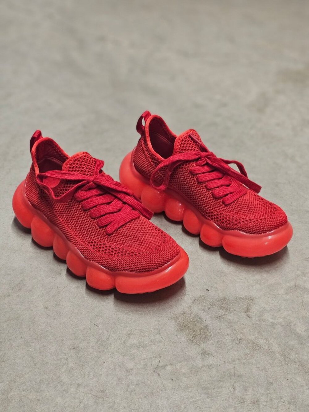Red Mesh Athletic Sneakers With Bubble Sole - Breathable Lightweight Design For - Picture 12 of 12